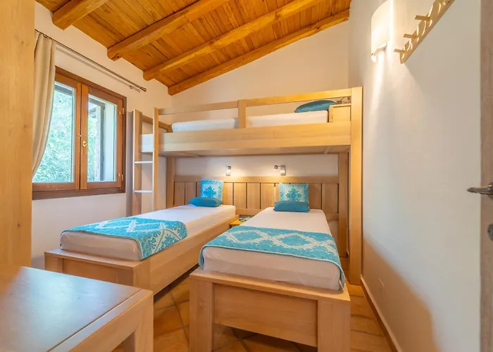 Villa Le Giuggiole Di Punta Molara