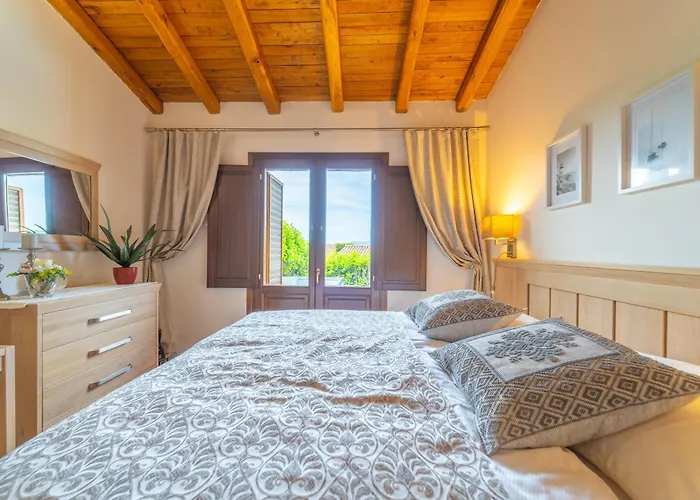 Villa Le Giuggiole Di Punta Molara San Teodoro (Sardinia)