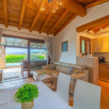 Villa Le Giuggiole Di Punta Molara San Teodoro (Sardinia)