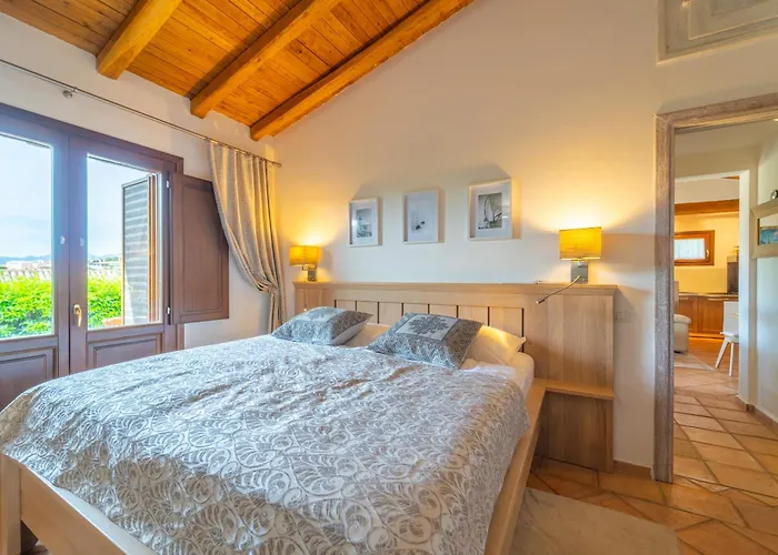 Le Giuggiole Di Punta Molara *